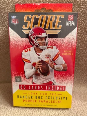 Caja colgante de fútbol americano NFL 2021 Panini Score - sellada de fábrica Foto 1 de 4