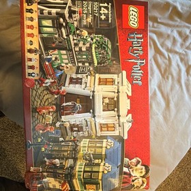 LEGO Harry Potter Diagon Alley 10217 2025pc Complete Set, Unopened