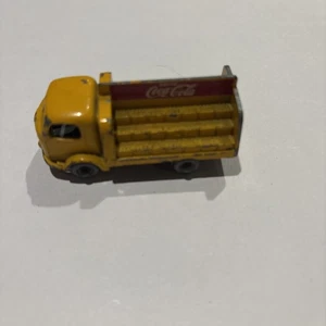 LESNEY Matchbox Yellow Karrier Bantam 2 Ton Coca-Cola Truck 1960’s Series No. 37 - Picture 1 of 4