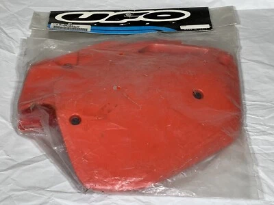 Panel de cubierta lateral UFO placas numeradas rojo naranja flash 90 91 CR250R CR125R CR500R Foto 1 de 4