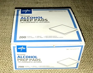 New!! MEDLINE Alcohol Prep Pads 200 ct 2-Ply Pads sz Medium NIB - Picture 1 of 2