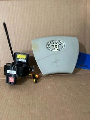 Bolsa de aire para rueda del conductor izquierda Toyota Sienna 2012-2014 gris con resorte de reloj OEM Foto 1 de 3