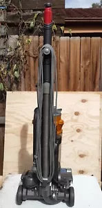 DYSON DC14 upright vacuum cleaner - Picture 1 of 3