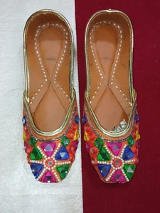 Women Wedding Shoes Indian Handmade Leather Mojaries Flats Punjabi Jutties US 6 - Picture 1 of 15