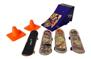 ⚡⚡⚡🏁 Vintage Tech Deck Finger Tops Skateboards and Ramp Lot 🏁⚡⚡⚡ - Picture 1 of 9