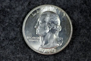 Estate Find 1949 D  Washington Quarter  #D23108 - Picture 1 of 2