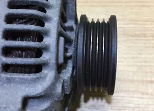 KV3 Sambar Alternator Dynamo 1998 Used Japan - Picture 1 of 4