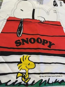 Vintage Snoopy auf seiner Hundehütte Stoff Panel Kissen Handarbeit Schneiden & Nähen Woodstock - Bild 1 von 7