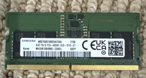 Memoria RAM para computadora portátil Samsung 8 GB PC5-38400 DDR5 4800 MHz SO-DIMM - Imagen 1 de 3