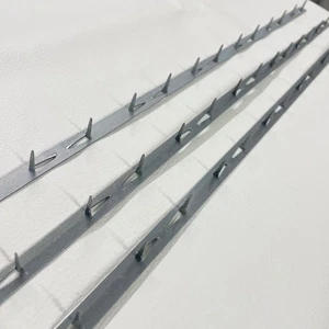 Back Tacking Strip - 68cm Metal Straight Edge - 4 Pack - Upholstery Supplies - Picture 1 of 3