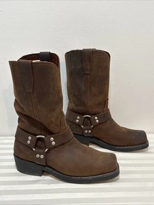 Botas de Vaquero Cody James Marrón Pull On Con Hebilla Lateral Para Hombre Cuero Ancho 9.5  - Imagen 1 de 11