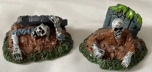  Lemax Spooky Town Accessoire Figur ~ ZOMBIES ~ Halloween Village - Bild 1 von 8