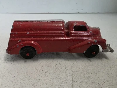 Vintage Manoil Red Tanker No. 710, Hecho en USA, en el estado encontrado Foto 1 de 4