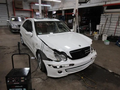 CONTROLES DE TEMPERATURA C230 C240 C280 C32 C320 C350 C55 CLK320 01-07 912851 Foto 1 de 4