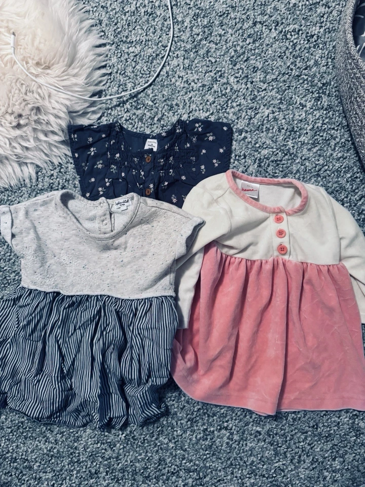 Vestidos para bebé niña/niño pequeño de 12-18 meses - Lote de 3 (Nordstrom, Hanna y Splendid) Foto 1 de 4