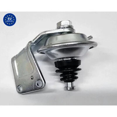 Suzuki Samurai, Vitara Supporto per Depressione Corpo Farfallato 13432-61A00 - Image 1 of 3