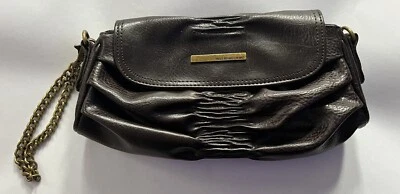 Bolso de mano Matt By Matt & Nat marrón con correa de eslabones de cadena imitación cuero vegano Foto 1 de 4