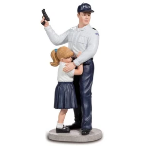 Französischer Polizist hilft einem kleinen Kind - Picture 1 of 1