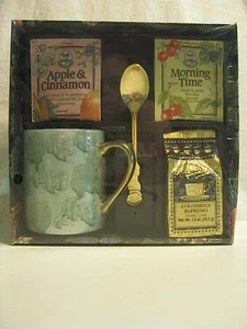 GIFT SET Coffee Mug Green Sponge Finish~ Gold Trim + Spoon + Tea/coffee BoxedNIB - Picture 1 of 4