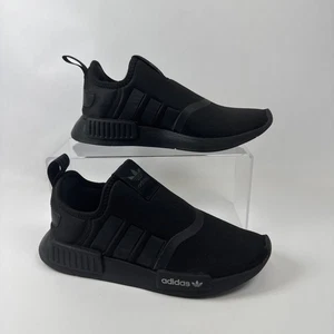 Adidas (GX3315) Unisex Big Kids Size 2 – Black – Light Scratches on Sides - Picture 1 of 16