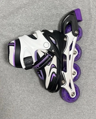 Patins em linha ajustáveis Rollerblade com rodas roxas - Imagem 1 de 2