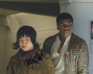 Kelly Marie Tran autographed 8x10 Photo COA - Picture 1 of 1