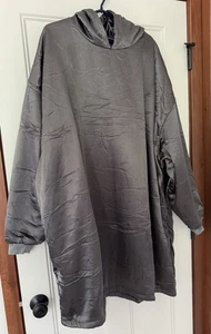 Kitsch Glasur Satin Hoodie Loungewear anthrazit tragbare Decke mit Taschen Einheitsgröße - Bild 1 von 4
