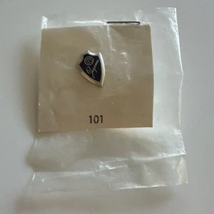 Vintage US JAYCEES silberfarbene blaue Emaille Schild Anstecknadel Junior Kammer 0,5 Zoll - Bild 1 von 3