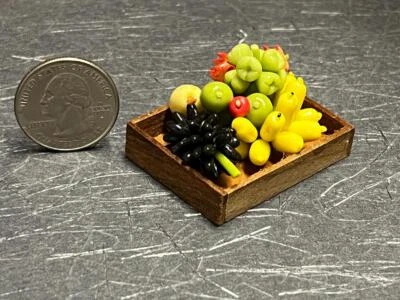 Caja de frutas miniatura de comida para casa de muñecas escala 1:12 una pulgada B187 Dollys Gallery Foto 1 de 2