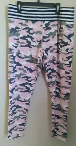 VICTORIA SECRET PINK ULTIMATE LEGGING PINK CAMO NWOT X-LARGE - Picture 1 of 4