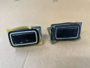 Posacenere posteriore Ford Escort mk2 RS2000/Ghia, stile antico, con clip di montaggio. - Foto 1 di 6