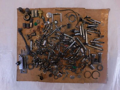 American IronHorse Texas Chopper 2002 motor pernos tuercas soportes piezas lote de caja Foto 1 de 4