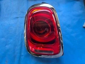 BMW Mini One/Cooper/S LED/Halogen Rücklicht linke Seite (7297413) F55/F56/F57 - Bild 1 von 3