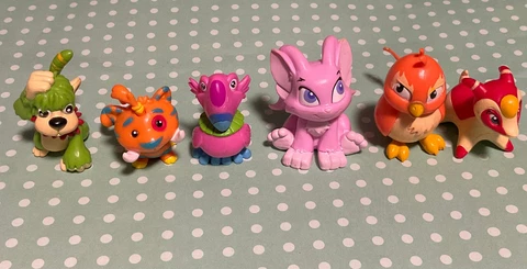 Neopets Figures Lot of 6 Acara Pteri Petpets Mimbi Momba Ponka Taigar JAKKS Toys Cover