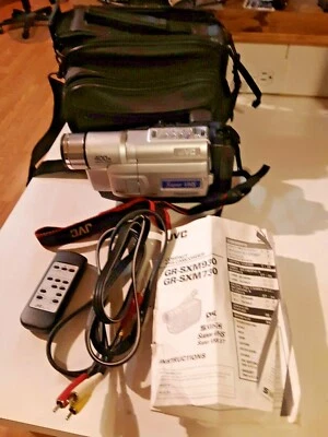 JVC Camcorder GR SXM730U 400X Compact VHS -Parts or repair - Image 1 of 4