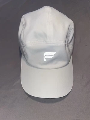 Fabletics The Fundamental Hat Unisex White Polyester Running Sport Outdoor - Image 1 of 4