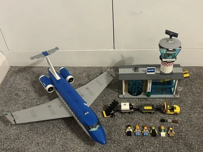 Lego City 60104 - Airport Passenger Terminal Complete - Image 1 of 4