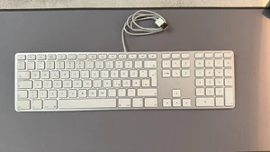 Apple Tastatur Wired Keyboard mit USB/Kabel & Ziffernblock - Aluminium  - A1243 - Bild 1 von 3