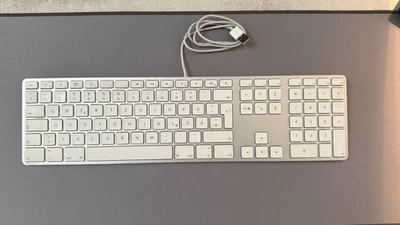 Apple Tastatur Wired Keyboard mit USB/Kabel & Ziffernblock - Aluminium  - A1243 - Bild 1 von 3