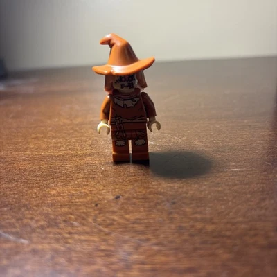 Lego Scarecrow 76054 Dark Orange Floppy Hat Batman Super Heroes Minifigure RARE! - Image 1 of 3