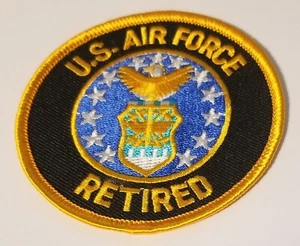 Parche ""retirado"" de la Fuerza Aérea de los Estados Unidos de 3" con letras doradas - Imagen 1 de 2