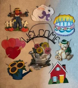 Wrought Iron "Welcome" Sign with 8 Interchangeable Seasonal Painted Tin Images - Picture 1 of 24