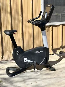 Life Fitness LF 95C Commercial Professional Upright Exercise Bike - Picture 1 of 16