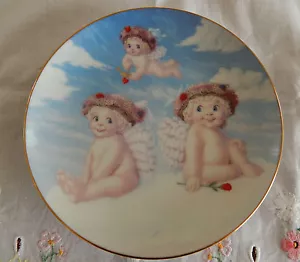 LOVE'S SHY GLANCE PLATE DREAMICLES 6 1/2" - Foto 1 di 3