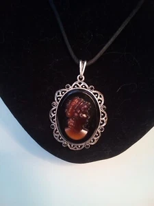 Vintage 1928 Jewelry Line Cameo Pendant 16" With 3" Extension - Picture 1 of 5