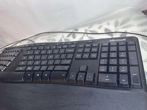 Microsoft Model 1878 Wired USB Ergonomic Keyboard – No Riser, Black – Tested ✅ - Picture 1 of 7