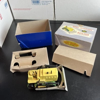 Dinky Supertoy 961. Blaw Knox Bulldozer With Original Box Dry Rotted Tracks - Image 1 of 4