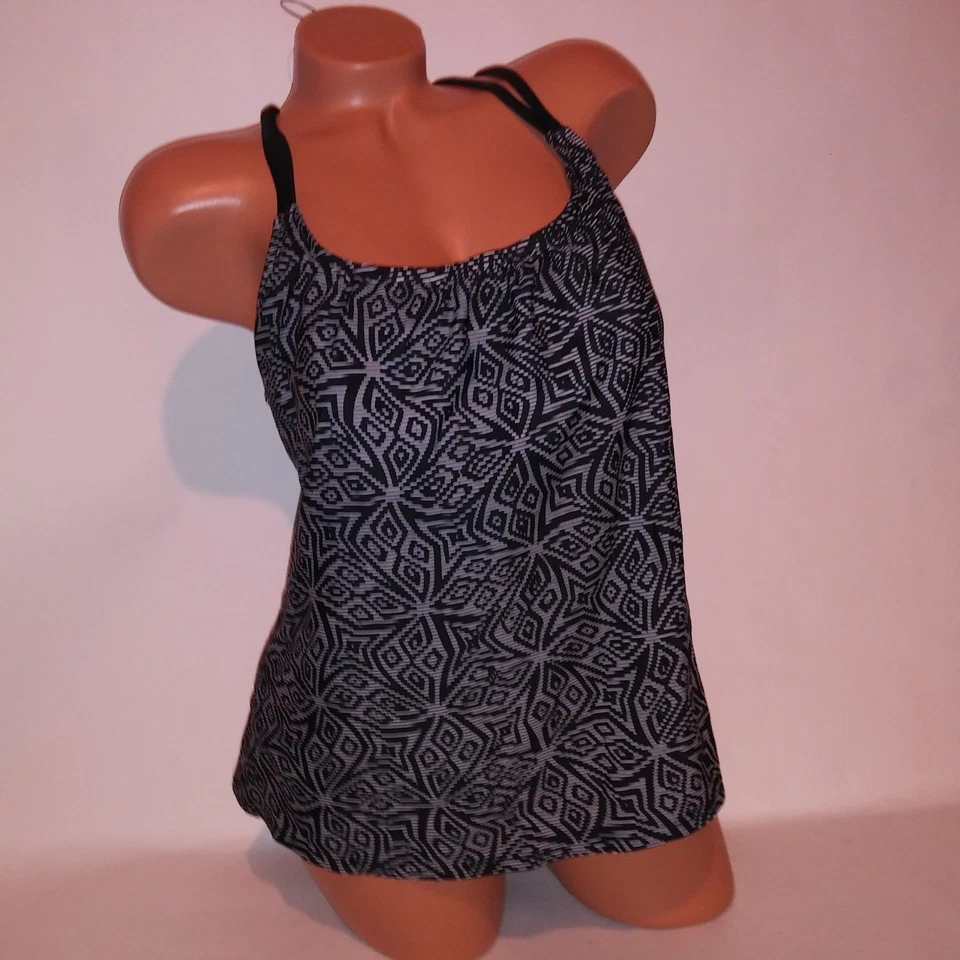 Camiseta Tankini Merona Swim XL Negra Blanca Geo Tank Ligeramente Forrada Inalámbrica Nueva Foto 1 de 4