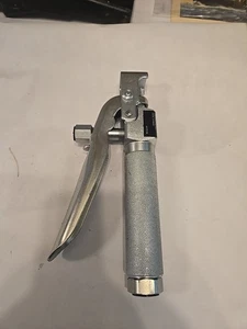 PARTIAL - Lincoln High Pressure Control Handle 740, 7500 psi, 1/4" NPT, Grease - Picture 1 of 5