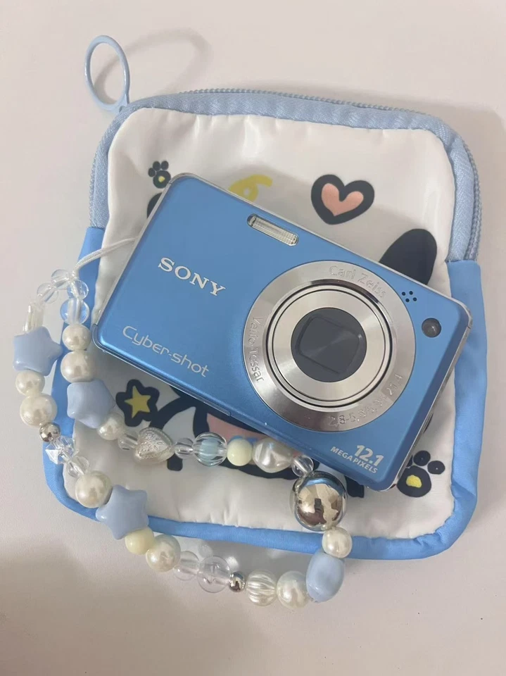 SONY Cyber-Shot DSC-W220 Digital Camera 12.1 MP 4X Optical Zoom English - Image 1 of 1